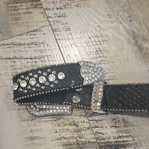 Black Rhinestone Studded Belt - Picture 3 of 10
